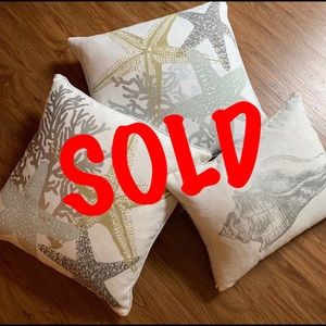 SOLD! SEASHELL, STARFISH, CORAL 🐚 PILLOW SET OF 3